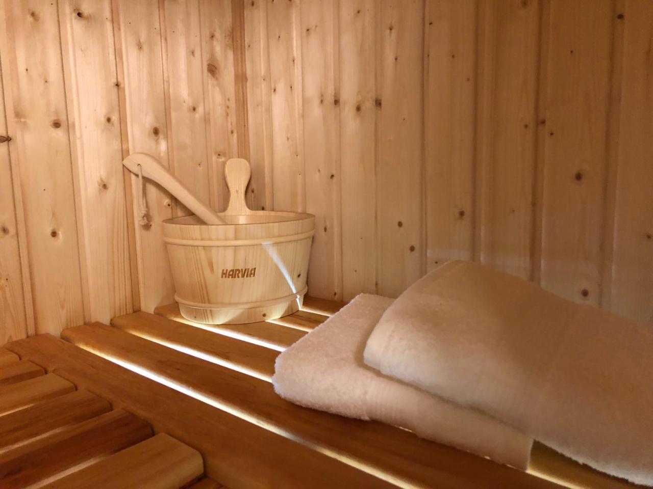 Family Sauna Teznia Apartments: Luxurious Forest Retreat with Scenic Views Kielce Exterior photo